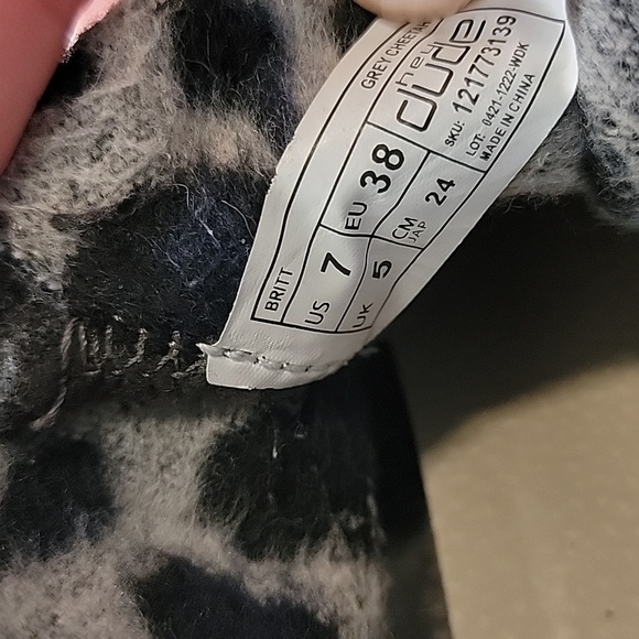 Sz 7 Hey Dude - Picture 8 of 9